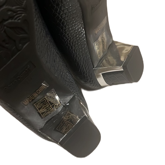 Pierre Dumas, Closed Toe  Heels, Blue, Size 7.5M - Picture 7 of 13